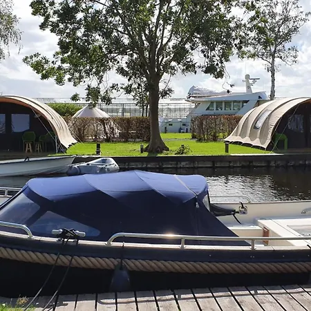 Luxury tent Glamping At The Water, Close To Amsterdam Aalsmeer